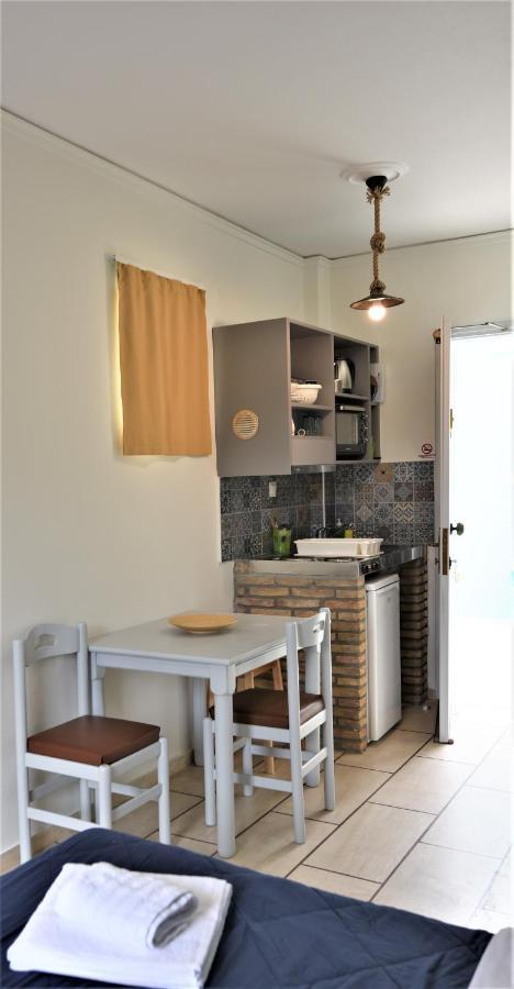 Meraki Apartments And Studios Tolón Exteriör bild